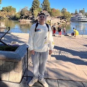 Meet your Posher, Anthony